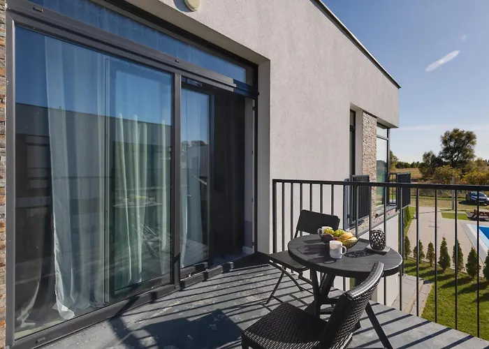 Paraiso Nadmorskie Studio Z Basenem I Parkingiem By Noclegi Renters