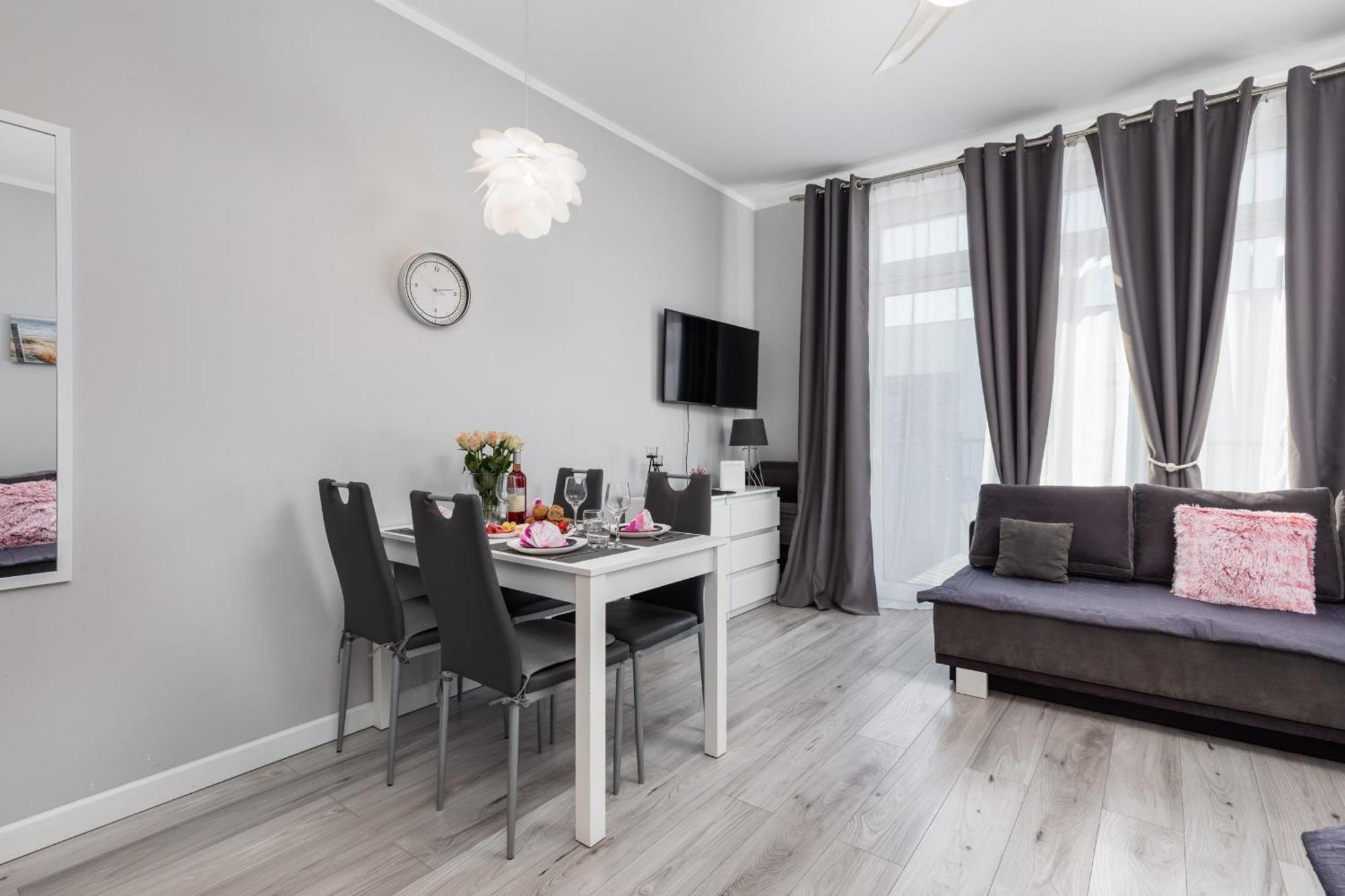 Apartment Paraiso Nadmorskie Z Basenem I Parkingiem By Renters *